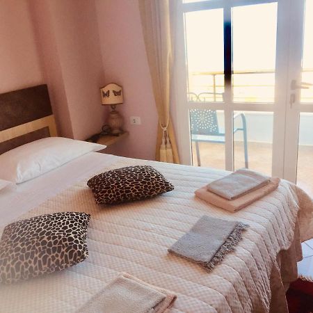 Casa Vacanze Nail Vlorë Екстериор снимка