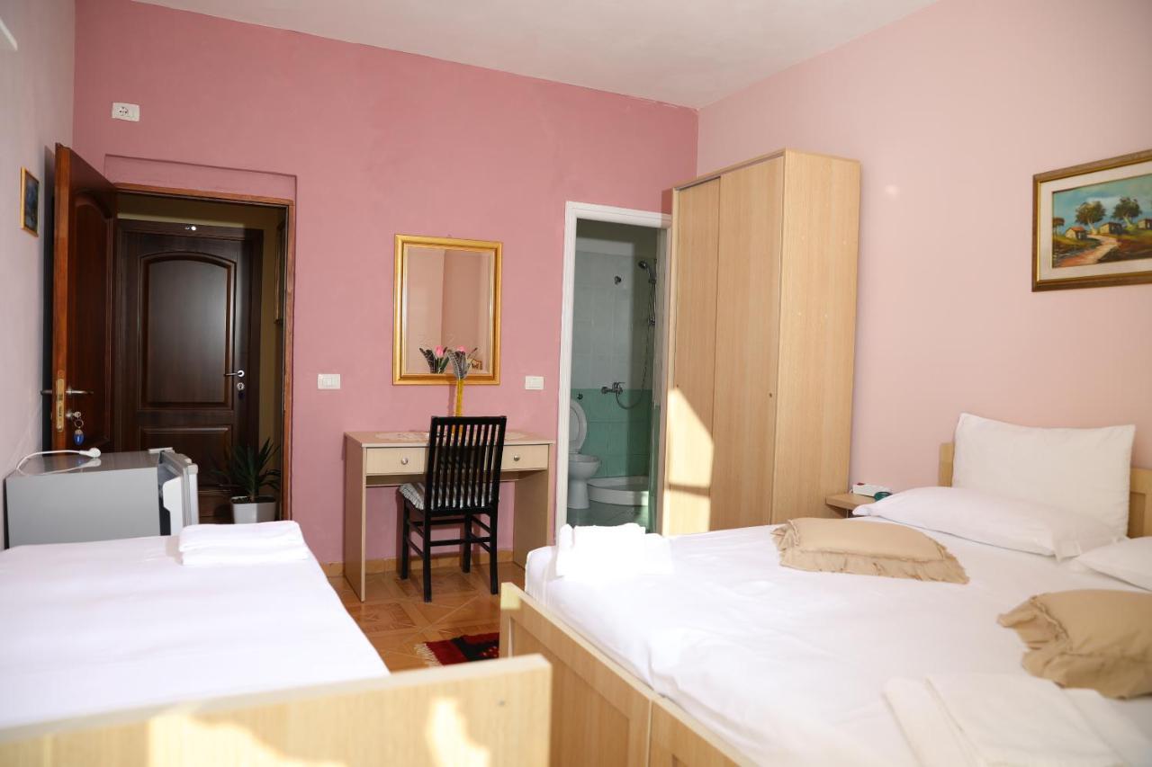 Casa Vacanze Nail Vlorë Екстериор снимка