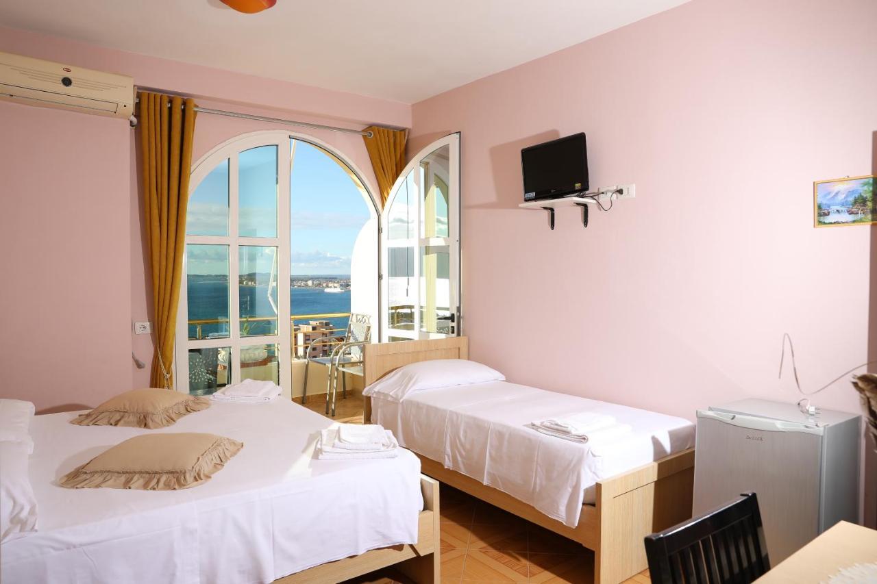 Casa Vacanze Nail Vlorë Екстериор снимка