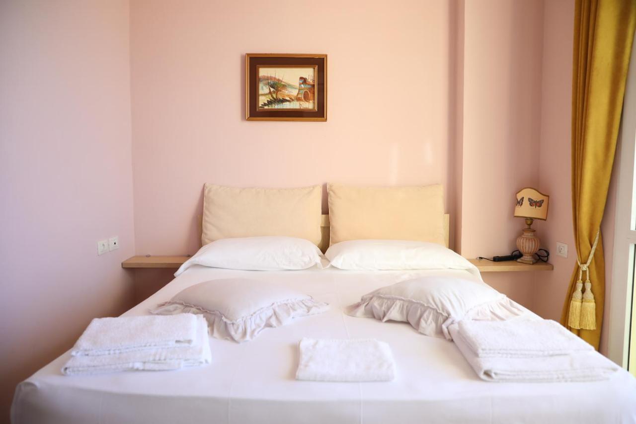 Casa Vacanze Nail Vlorë Екстериор снимка