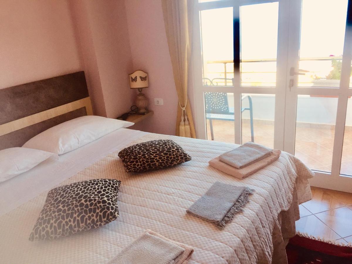Casa Vacanze Nail Vlorë Екстериор снимка