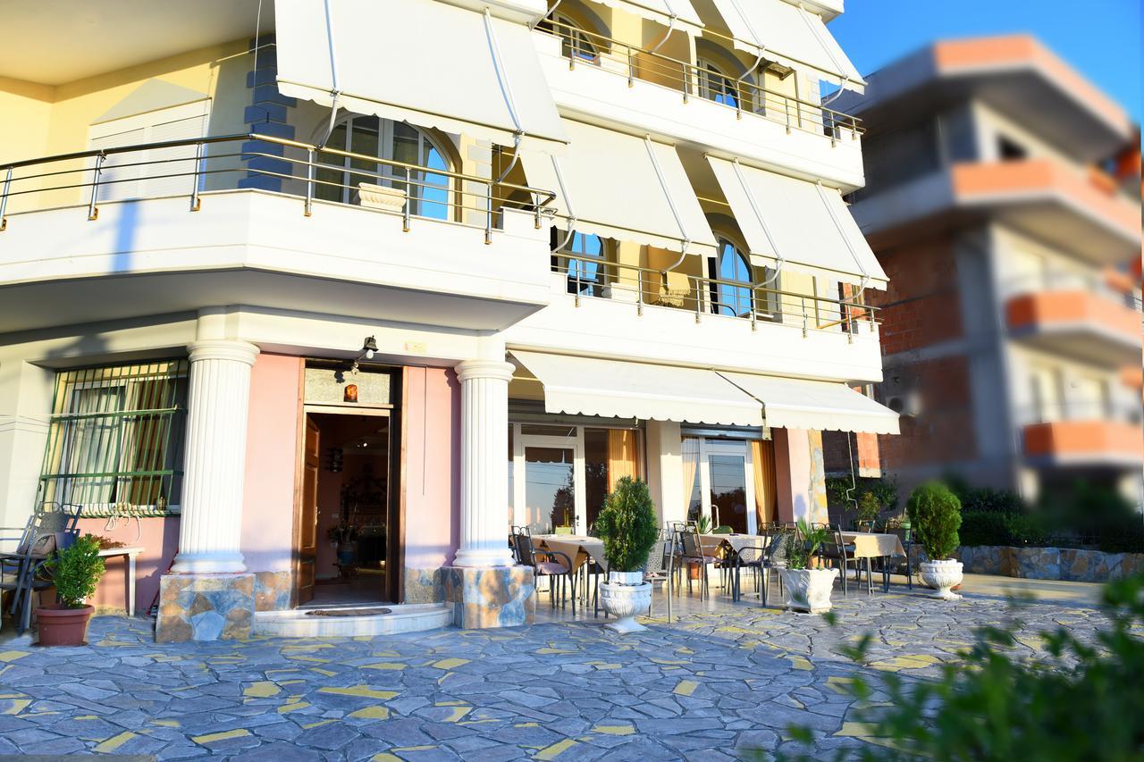 Casa Vacanze Nail Vlorë Екстериор снимка